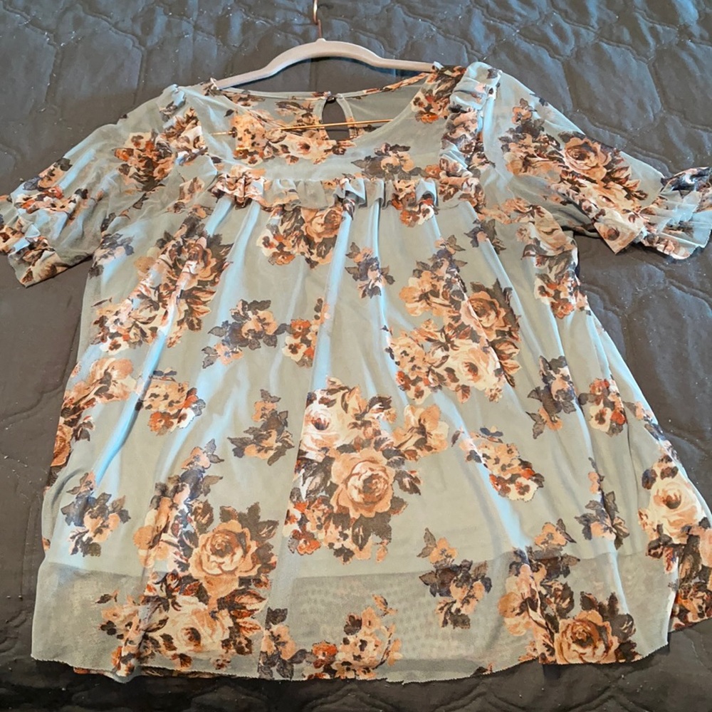 Women’s shirt